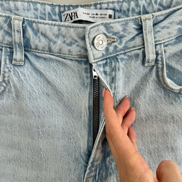 ZARA RIPPED HIGH WAIST STRAIGHT LEG JEANS Light Blue 40 / US 8 - Picture 8 of 15